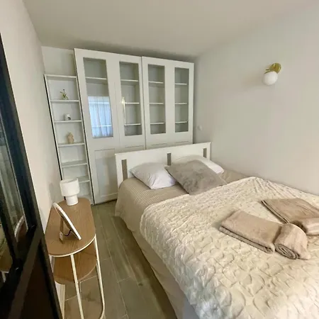 Διαμέρισμα 1 Bedroom With Pool And Private Parking French Riviera